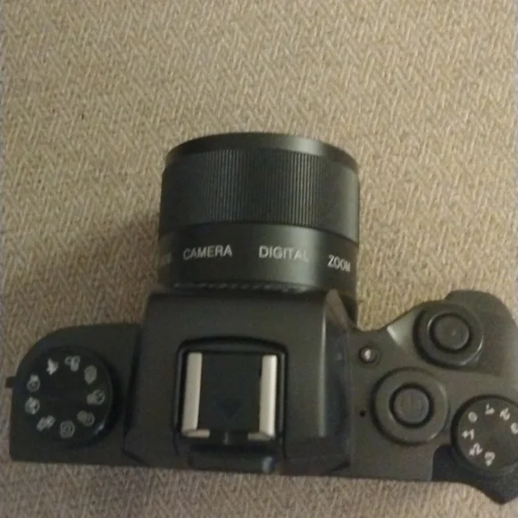 Digital camera - Picture 4 of 5